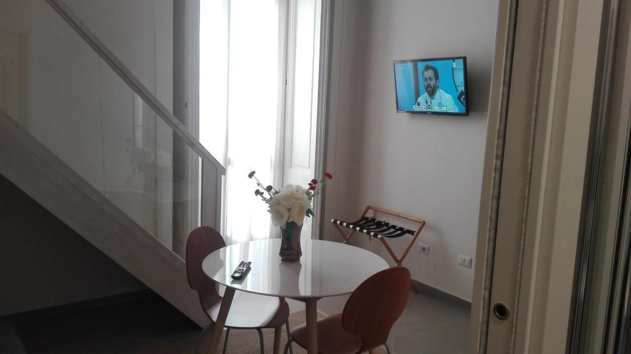 Piano Nobile Bed & Breakfast Наполи Екстериор снимка