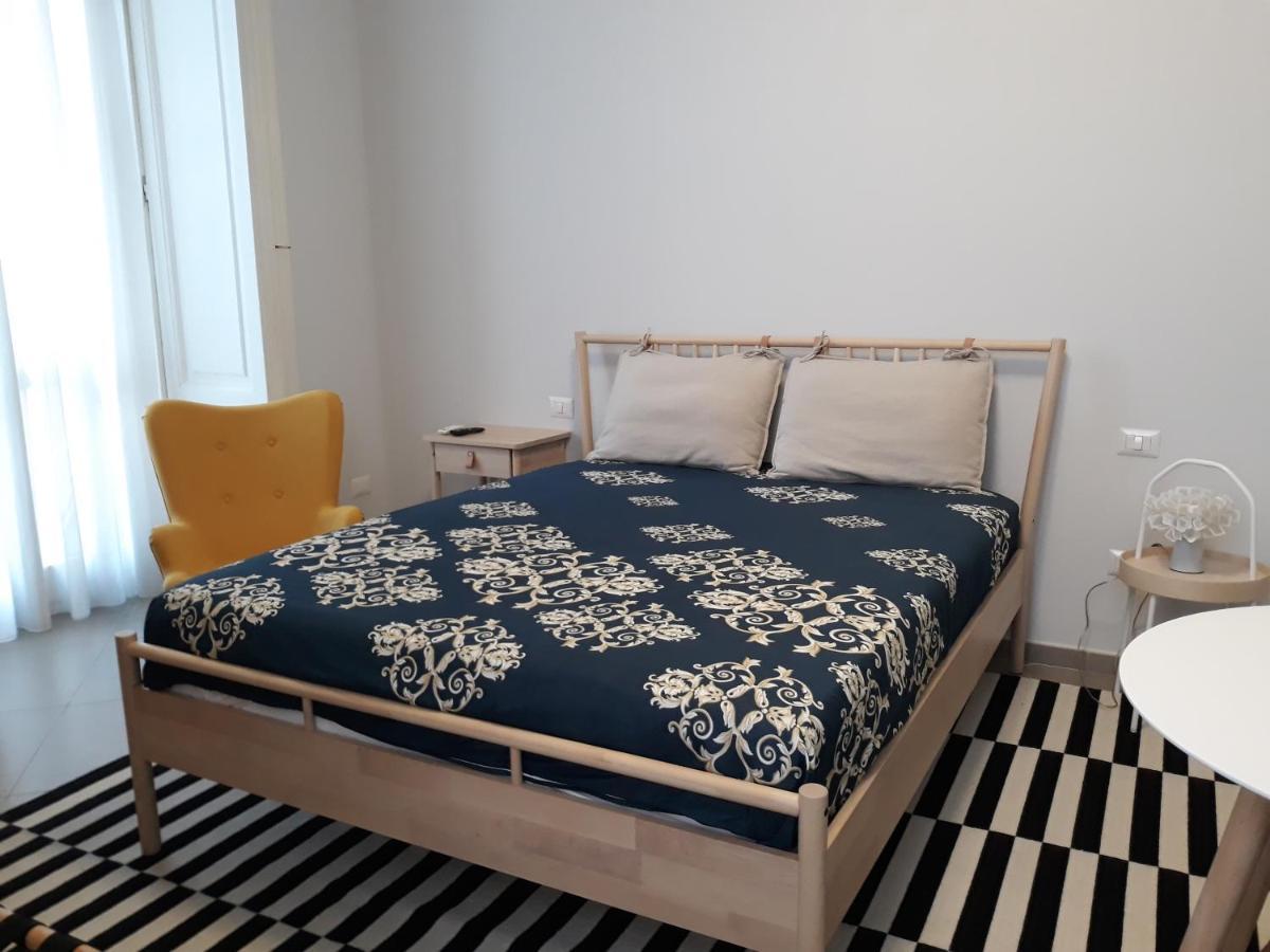 Piano Nobile Bed & Breakfast Наполи Екстериор снимка