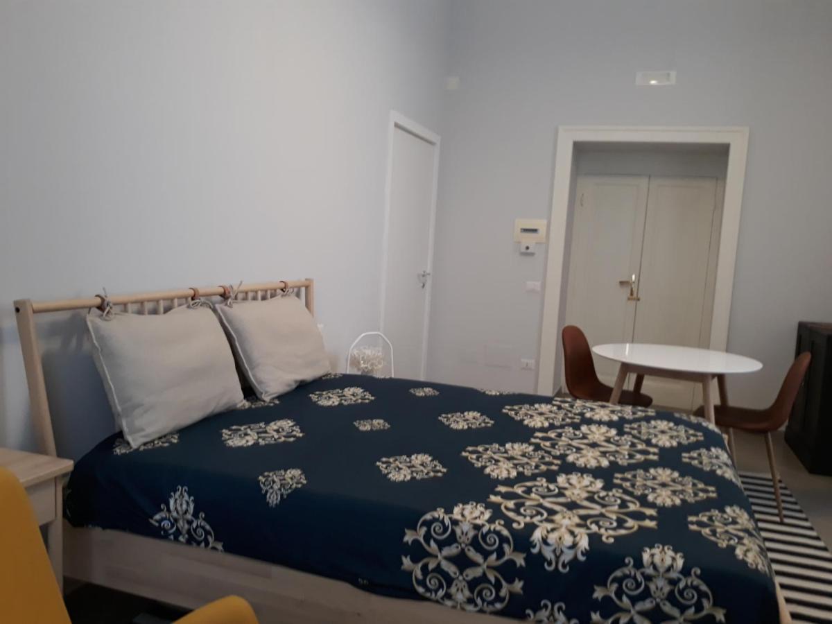 Piano Nobile Bed & Breakfast Наполи Екстериор снимка